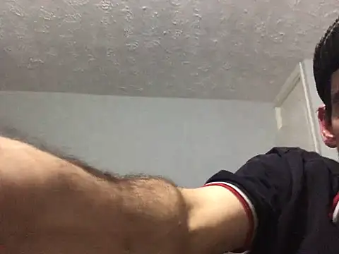 Snapshot of gman1922 chatting on 10-07-25, 02:01 gman1922 online show from 10-07-25, 02:01