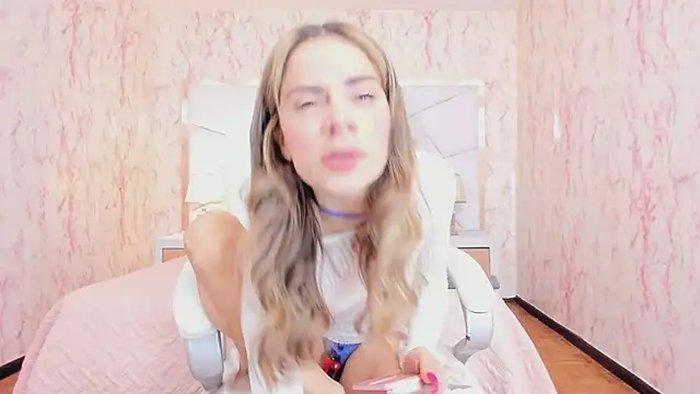 Emily Whinfre online show from 02-25-26, 08:19