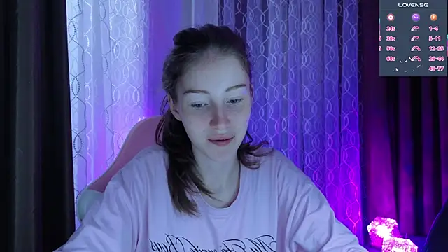 Snapshot of eskatmi chatting on 07-10-26, 02:11 eskatmi online show from 07-10-26, 02:11