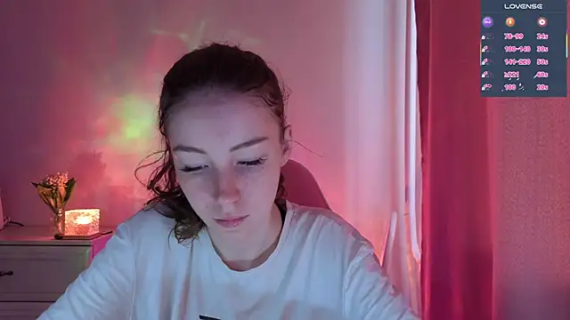 Snapshot of eskatmi chatting on 06-15-26, 03:07 eskatmi online show from 06-15-26, 03:07