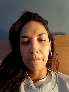 Snapshot of Alfonsina_ chatting on 03-01-26, 11:16 Alfonsina online show from 03-01-26, 11:16