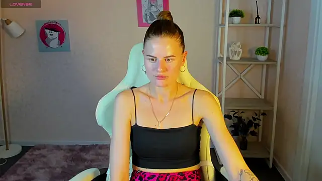 Wanda Gomez online show from 09-09-25, 02:59