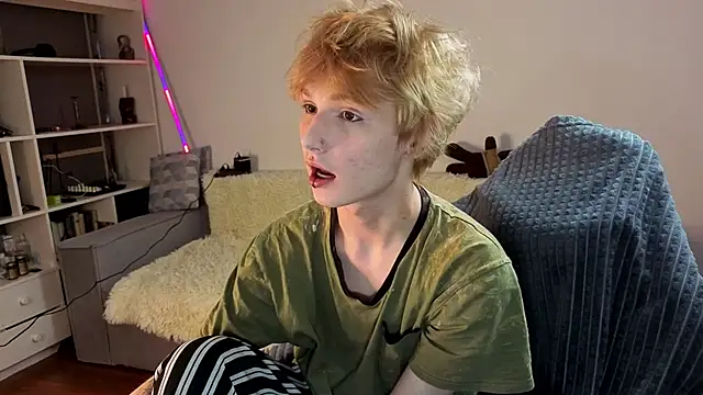 Your avatar online show from 09-12-25, 06:51