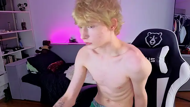 Your avatar online show from 09-26-25, 08:16