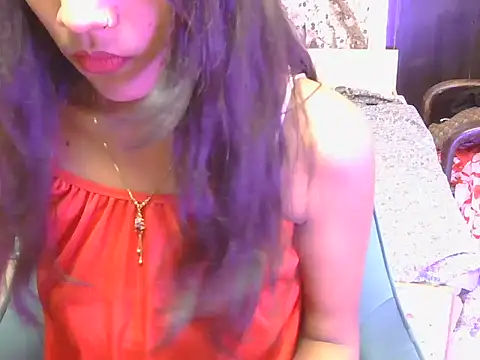 hoty-priya online show from 04-12-26, 05:11