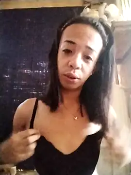 Snapshot of urgirl_maria chatting on 10-24-25, 11:48 urgirl maria online show from 10-24-25, 11:48