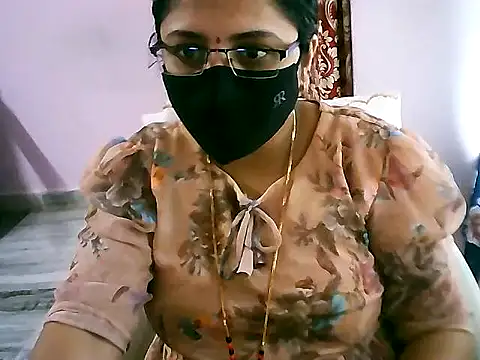 Snapshot of jannu6482 chatting on 10-05-25, 08:16 jannu6482 online show from 10-05-25, 08:16