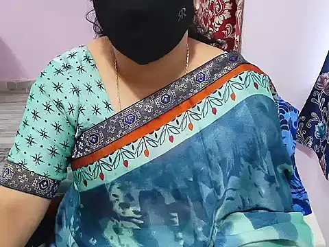 Snapshot of jannu6482 chatting on 10-17-25, 09:45 jannu6482 online show from 10-17-25, 09:45