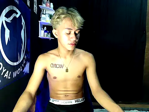 naughtyboyloy 0 online show from 11-11-25, 05:52