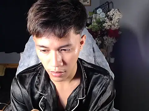 naughtyboyloy 0 online show from 03-25-26, 03:33
