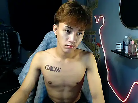 naughtyboyloy 0 online show from 07-16-26, 05:54