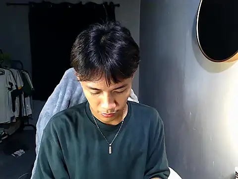 naughtyboyloy 0 online show from 05-05-26, 06:44