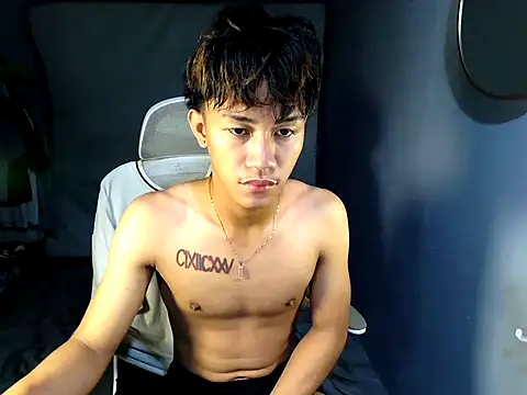 naughtyboyloy 0 online show from 05-10-26, 10:44