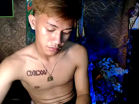 naughtyboyloy 0 online show from 09-19-25, 03:05