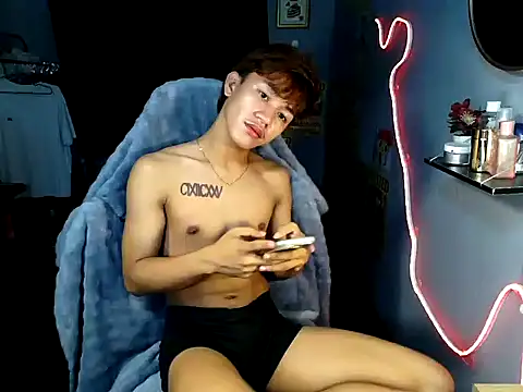 naughtyboyloy 0 online show from 07-30-26, 04:50
