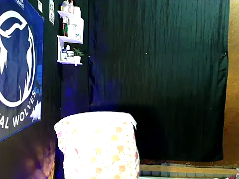 naughtyboyloy 0 online show from 11-08-25, 08:40