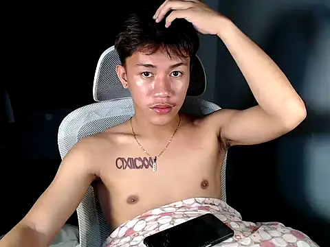 naughtyboyloy 0 online show from 04-10-26, 06:59