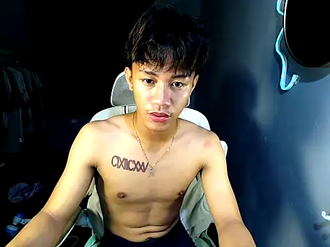 naughtyboyloy 0 online show from 05-13-26, 06:26