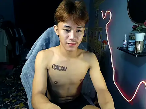 naughtyboyloy 0 online show from 07-09-26, 12:00