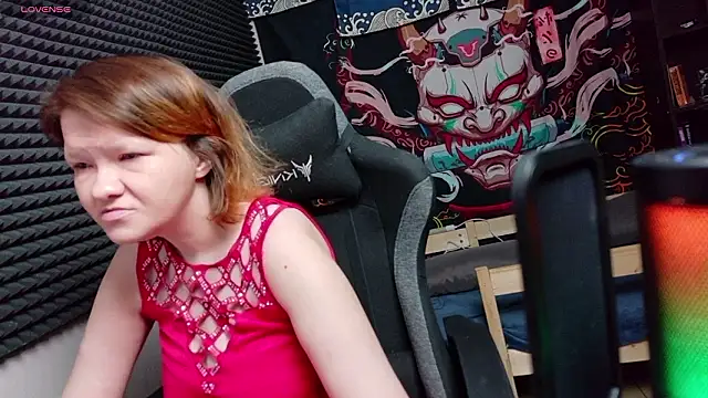 Nora lovvvv online show from 02-06-26, 10:44