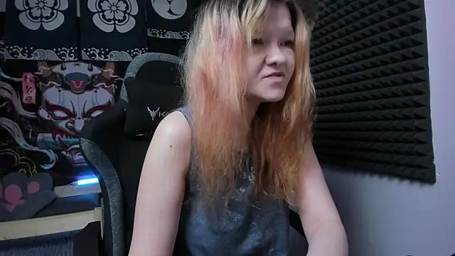 Nora lovvvv online show from 09-23-25, 10:55