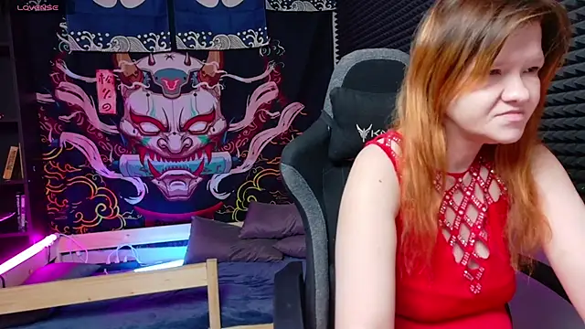 Nora lovvvv online show from 12-22-25, 10:37