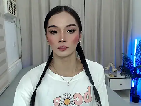 Snapshot of anastasia_cums chatting on 10-03-25, 05:47 anastasia cums online show from 10-03-25, 05:47