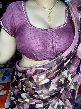 Snapshot of PRIYA_22 chatting on 09-20-25, 10:42 PRIYA 22 online show from 09-20-25, 10:42