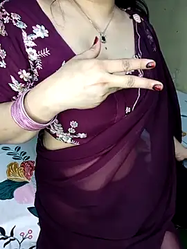 Snapshot of PRIYA_22 chatting on 09-28-25, 02:07 PRIYA 22 online show from 09-28-25, 02:07