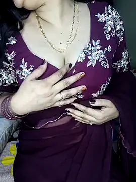 Snapshot of PRIYA_22 chatting on 09-20-25, 11:54 PRIYA 22 online show from 09-20-25, 11:54