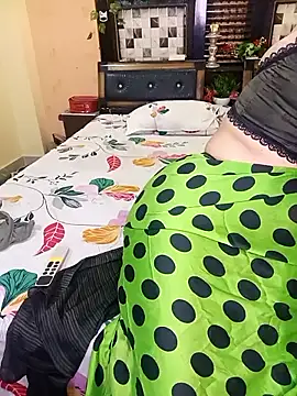 Snapshot of PRIYA_22 chatting on 04-02-26, 03:02 PRIYA 22 online show from 04-02-26, 03:02