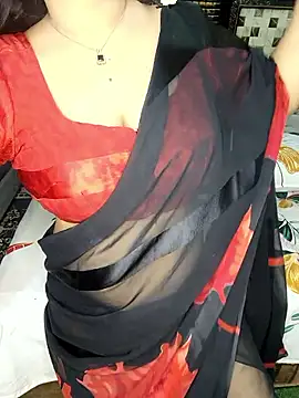 Snapshot of PRIYA_22 chatting on 09-25-25, 01:33 PRIYA 22 online show from 09-25-25, 01:33