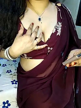 Snapshot of PRIYA_22 chatting on 09-30-25, 01:28 PRIYA 22 online show from 09-30-25, 01:28