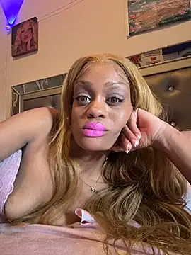 Snapshot of Angelbunnyy chatting on 02-18-26, 01:03 Angelbunnyy online show from 02-18-26, 01:03