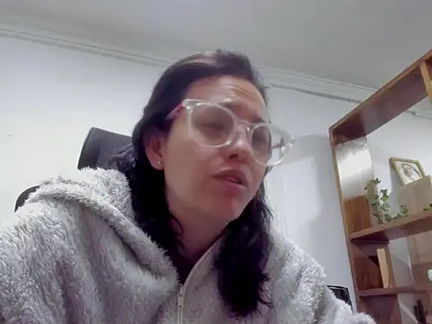 dalila macherano1 online show from 10-17-25, 08:21