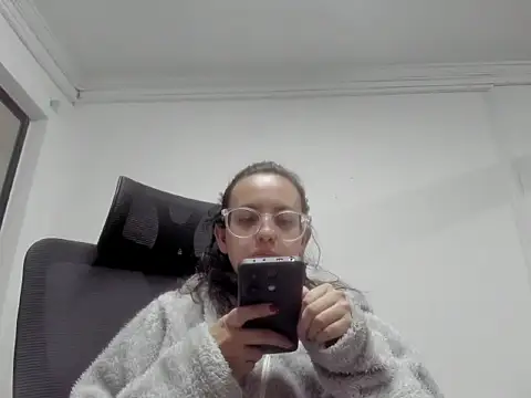 dalila macherano1 online show from 10-22-25, 10:08