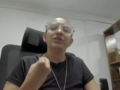 dalila macherano1 online show from 10-24-25, 07:35