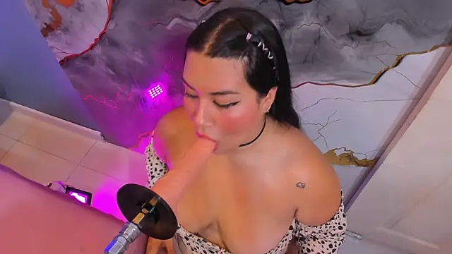 Snapshot of mey_velvet chatting on 09-18-25, 11:46 mey velvet online show from 09-18-25, 11:46