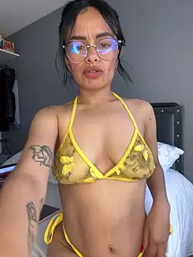 Melissa coch online show from 02-16-26, 03:54