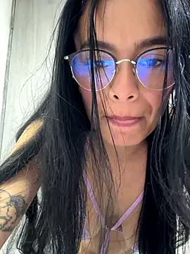 Melissa coch online show from 09-17-25, 01:02