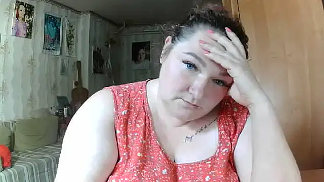 Snapshot of AngelQSky chatting on 06-17-26, 03:44 AngelQSky online show from 06-17-26, 03:44
