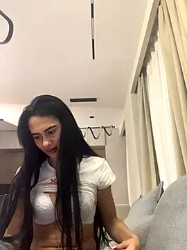 itsyourgirltee online show from 11-13-25, 01:42