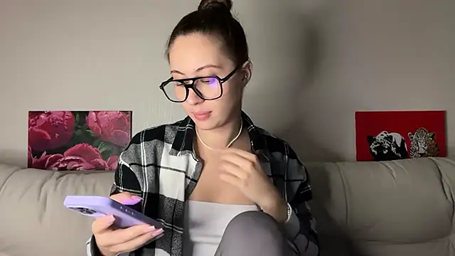 StellarAlice online show from 06-24-26, 10:18