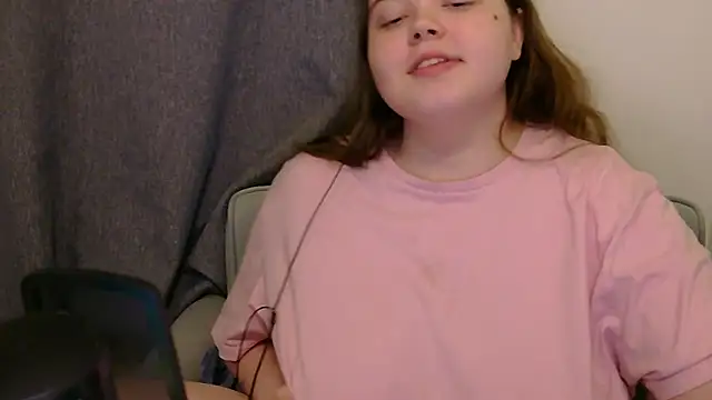 brattyprincessemma online show from 11-18-25, 07:06