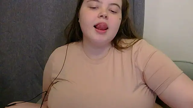 brattyprincessemma online show from 04-28-26, 06:56