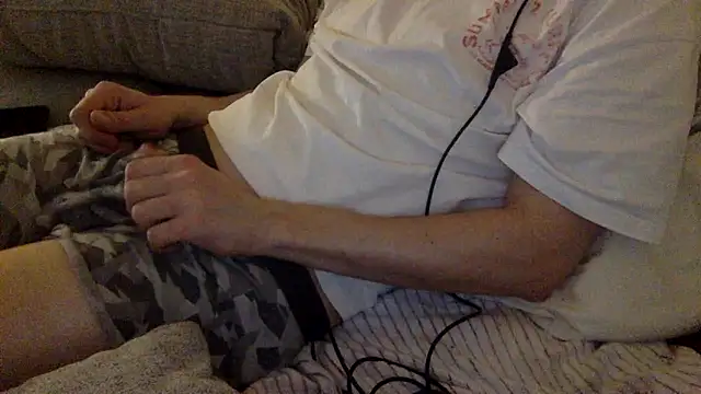 Breezydicksn online show from 11-13-25, 09:30