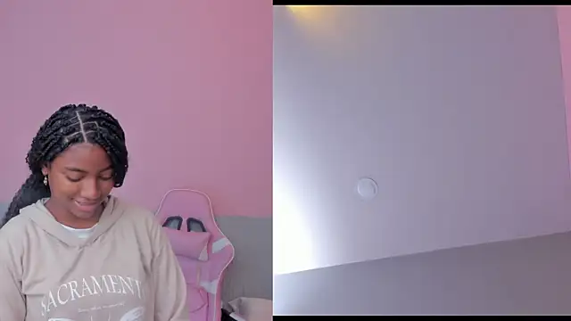Laraebony  online show from 07-02-26, 10:32