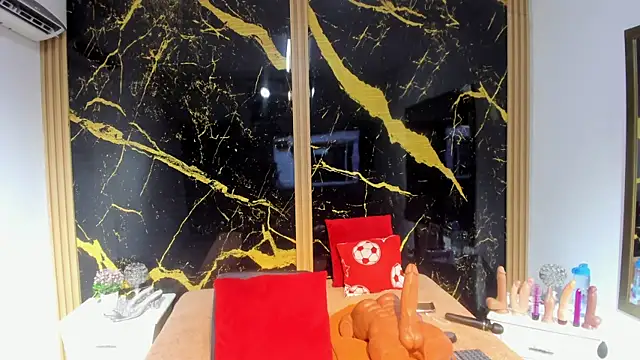 AdrianaVegga online show from 11-27-25, 03:18