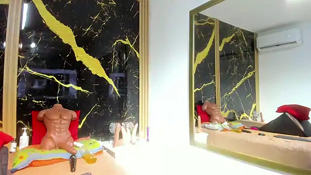 AdrianaVegga online show from 01-11-26, 03:30