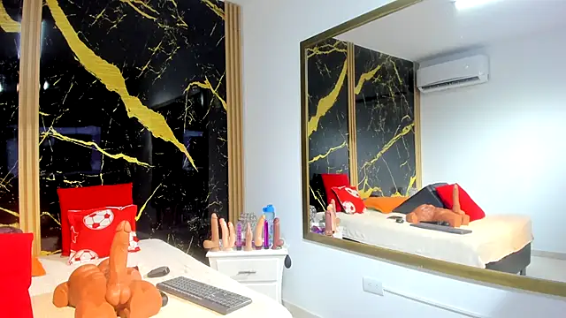 AdrianaVegga online show from 11-23-25, 03:16